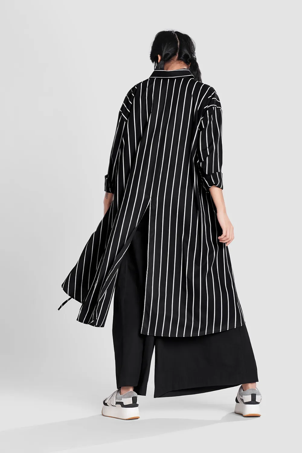 PANTS WITH FRONT PLEAT