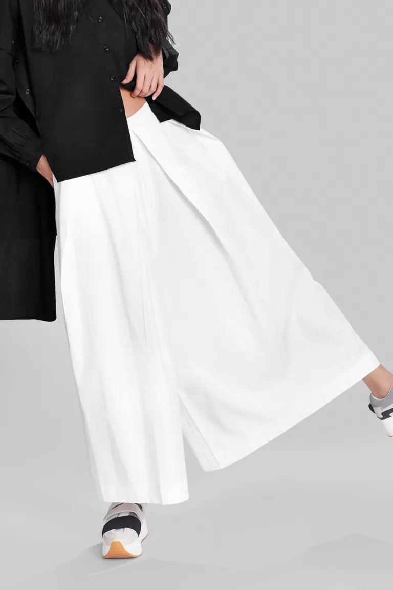 PANTS WITH FRONT PLEAT