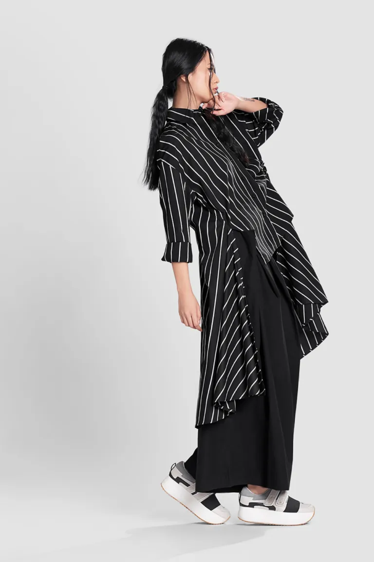 PANTS WITH FRONT PLEAT