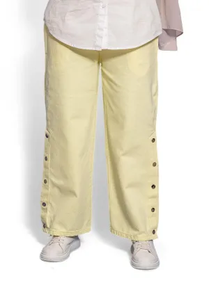 Pastel Yellow Gaberdine Capsules Pant