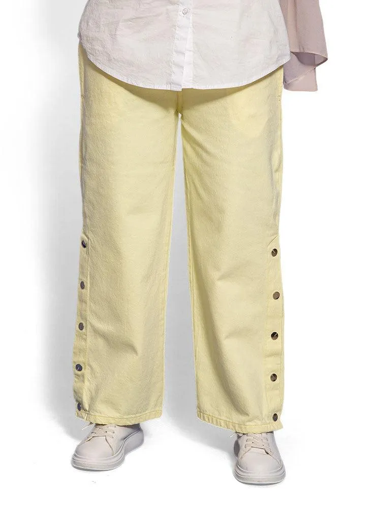 Pastel Yellow Gaberdine Capsules Pant