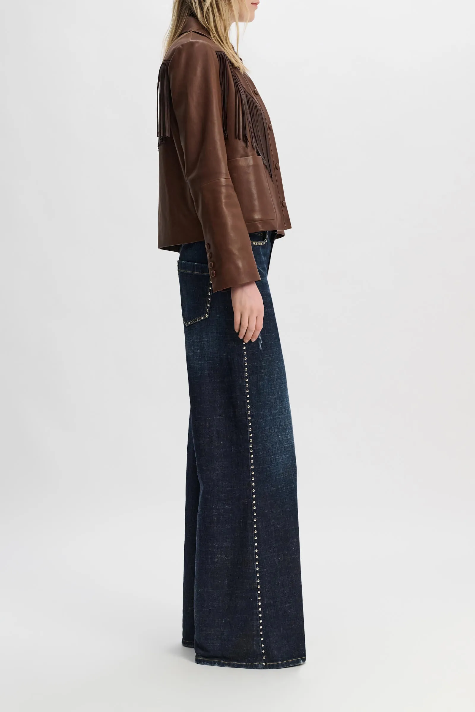 SLEEK STATEMENT JACKET
